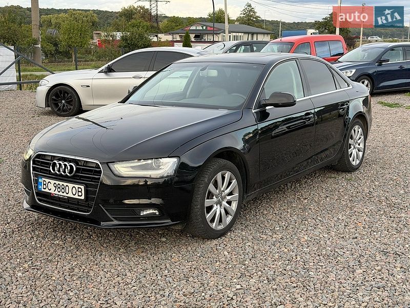 Седан Audi A4 2013 в Львові
