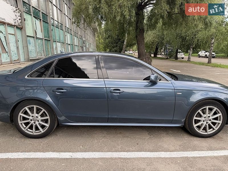 Седан Audi A4 2014 в Ірпені