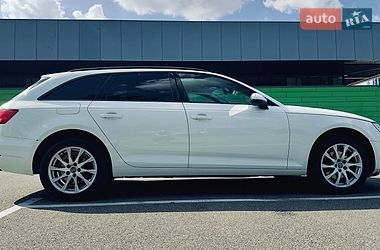Универсал Audi A4 2018 в Киеве
