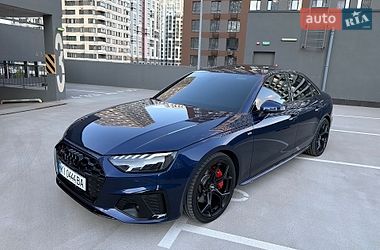 Седан Audi A4 2021 в Киеве