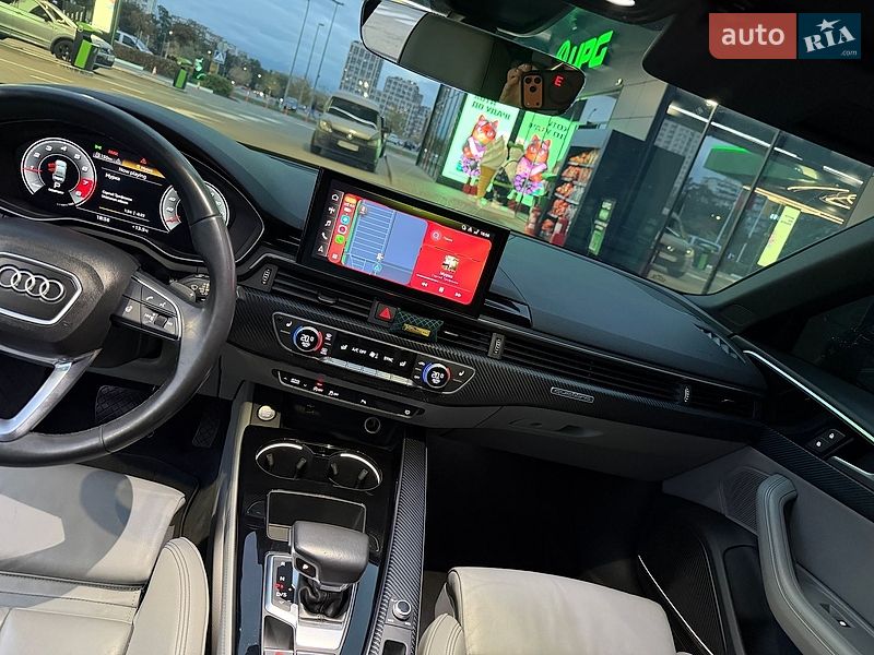 Седан Audi A4 2021 в Києві