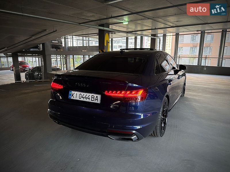 Седан Audi A4 2021 в Києві