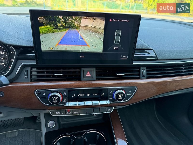 Седан Audi A4 2020 в Львові