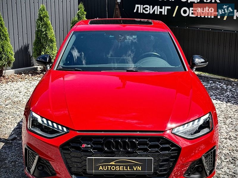 Седан Audi A4 2022 в Вінниці