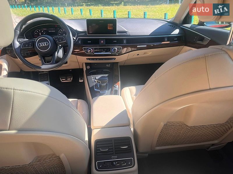 Седан Audi A4 2019 в Харкові