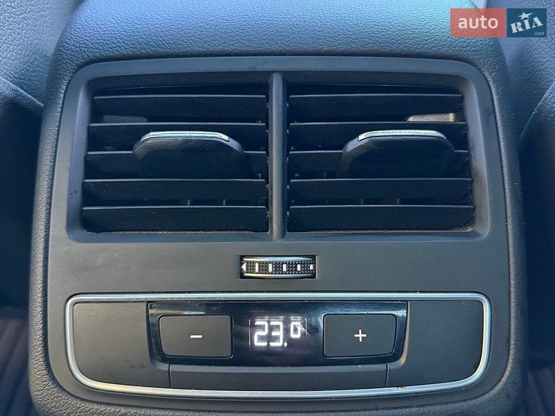 Седан Audi A4 2016 в Виннице