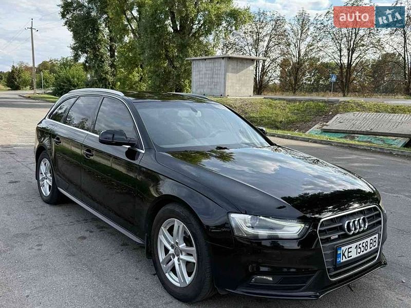 Універсал Audi A4 2012 в Дніпрі