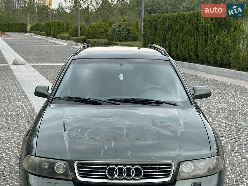 Універсал Audi A4 2000 в Дніпрі