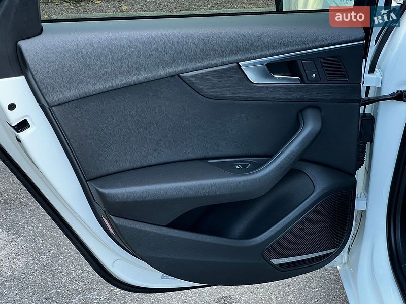 Седан Audi A4 2016 в Києві фото 39 Седан Audi A4 2016 в Києві
