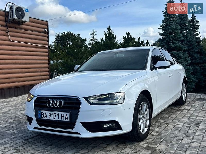 Седан Audi A4 2012 в Софіївській Борщагівці
