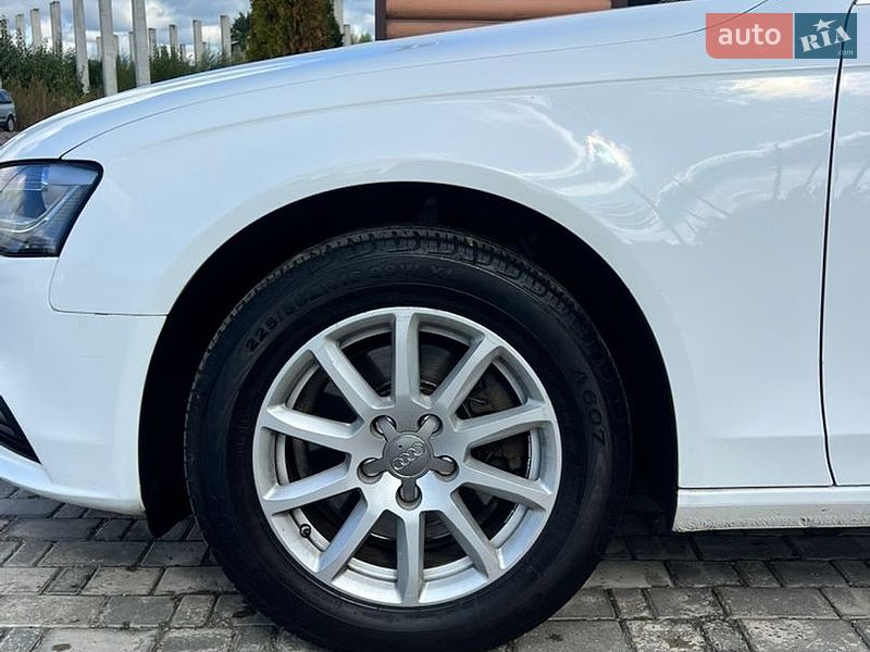 Седан Audi A4 2012 в Софіївській Борщагівці
