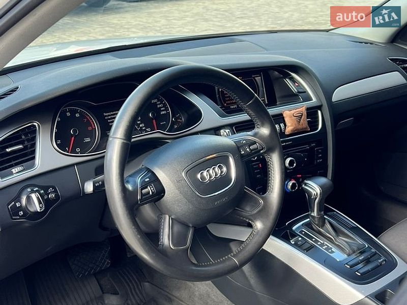 Седан Audi A4 2012 в Софіївській Борщагівці