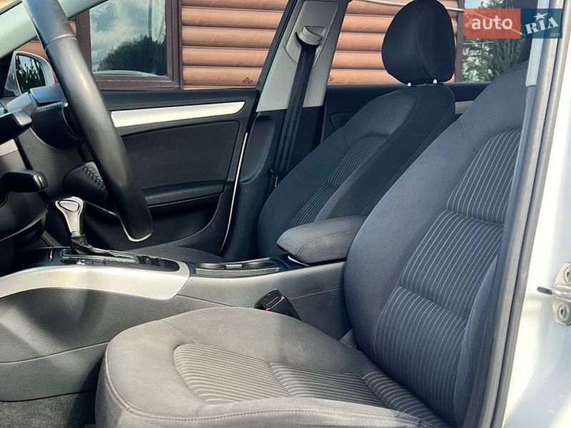 Седан Audi A4 2012 в Софіївській Борщагівці