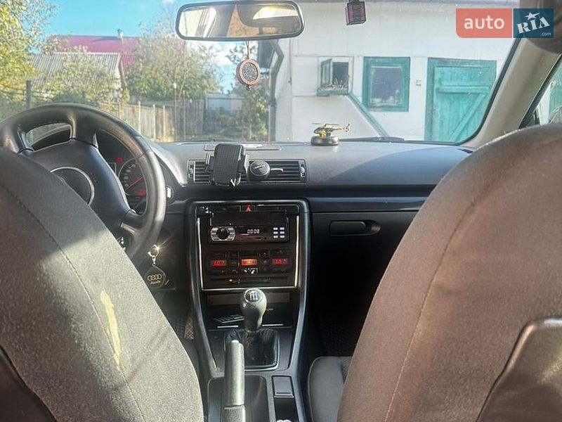 Седан Audi A4 2003 в Надвірній