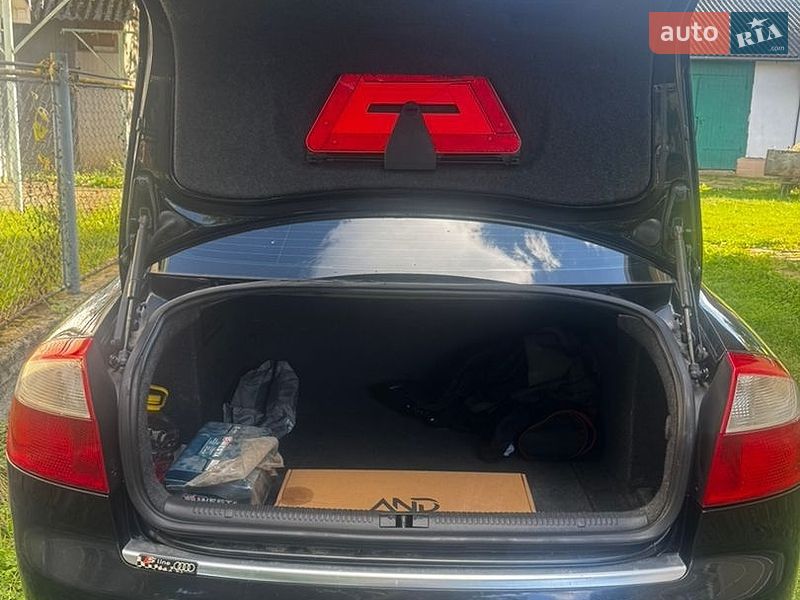 Седан Audi A4 2003 в Надвірній