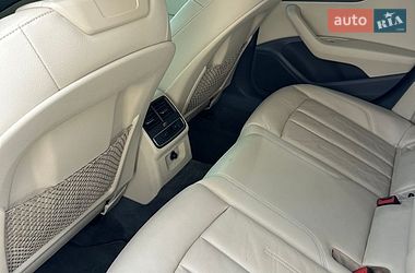 Седан Audi A4 2016 в Ивано-Франковске