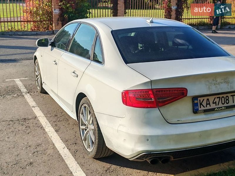 Седан Audi A4 2014 в Киеве
