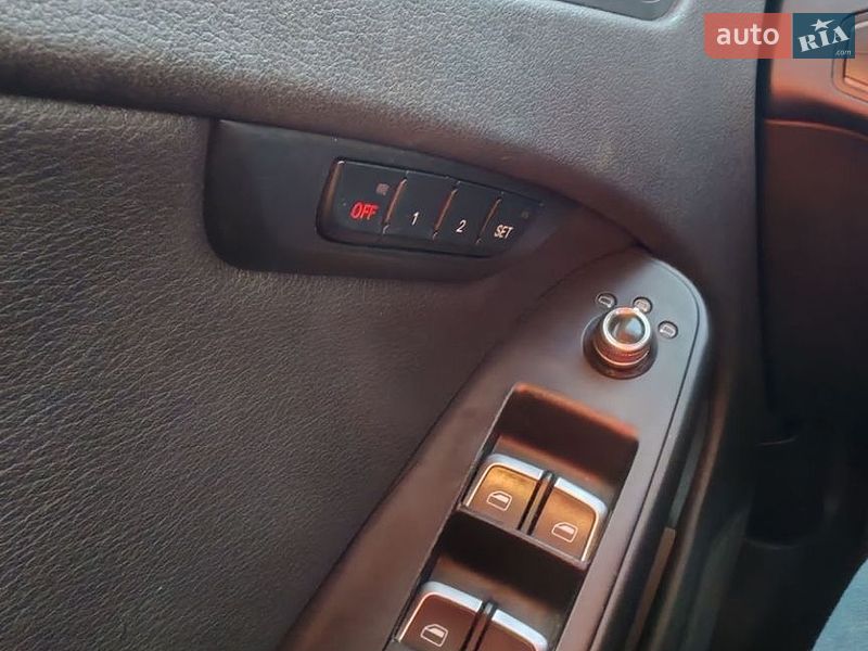 Седан Audi A4 2014 в Киеве