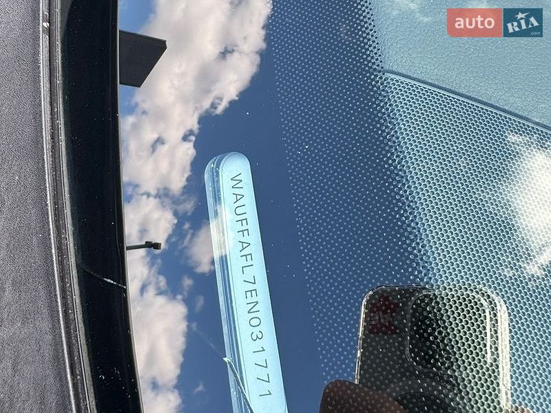 Седан Audi A4 2014 в Києві