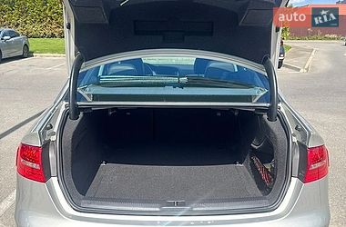 Седан Audi A4 2014 в Києві