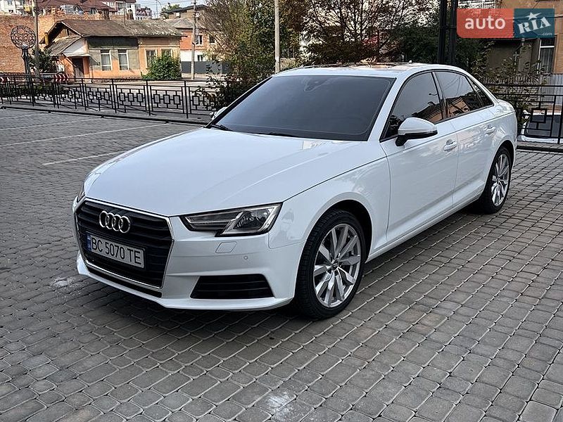 Седан Audi A4 2016 в Івано-Франківську