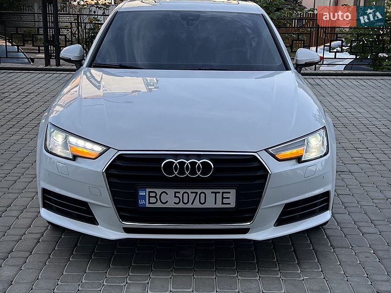 Седан Audi A4 2016 в Івано-Франківську