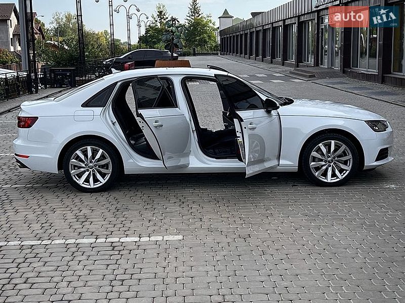 Седан Audi A4 2016 в Івано-Франківську