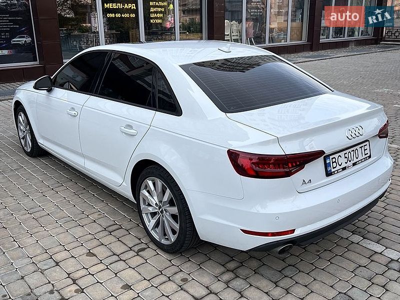Седан Audi A4 2016 в Івано-Франківську