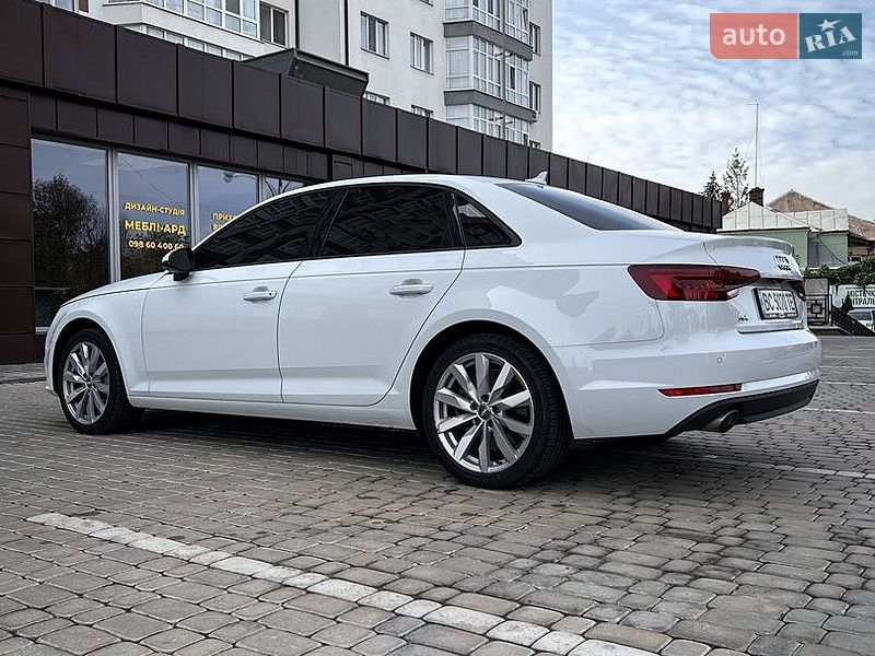 Седан Audi A4 2016 в Івано-Франківську