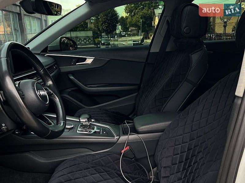 Седан Audi A4 2016 в Івано-Франківську