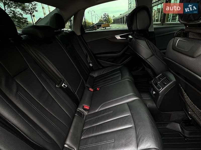 Седан Audi A4 2016 в Івано-Франківську