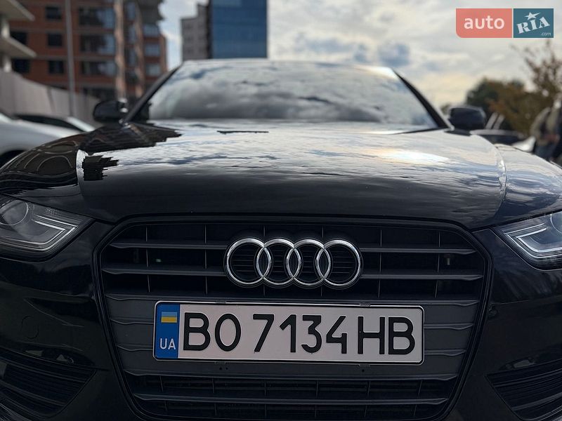 Седан Audi A4 2013 в Тернополі