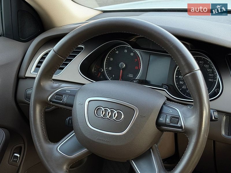 Седан Audi A4 2013 в Києві фото 48 Седан Audi A4 2013 в Києві