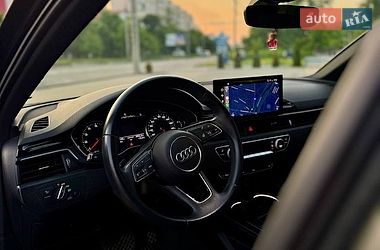 Седан Audi A4 2020 в Львове