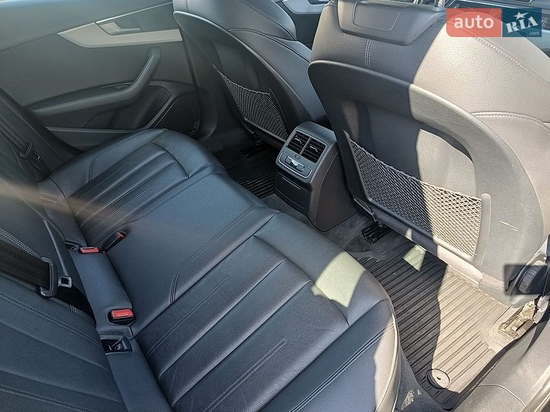 Універсал Audi A4 2016 в Львові