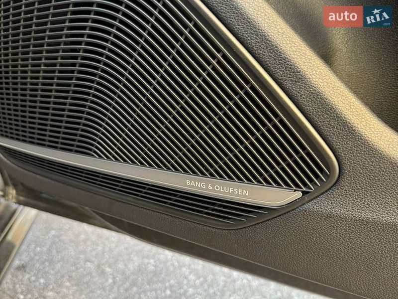 Седан Audi A4 2016 в Бучі