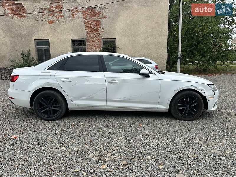 Седан Audi A4 2016 в Виноградове