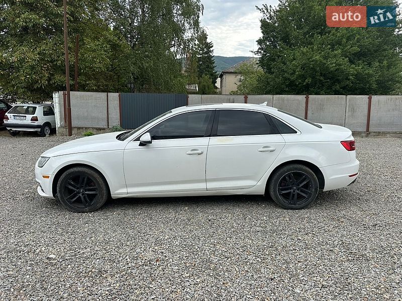 Седан Audi A4 2016 в Виноградове
