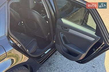 Седан Audi A4 2012 в Умані