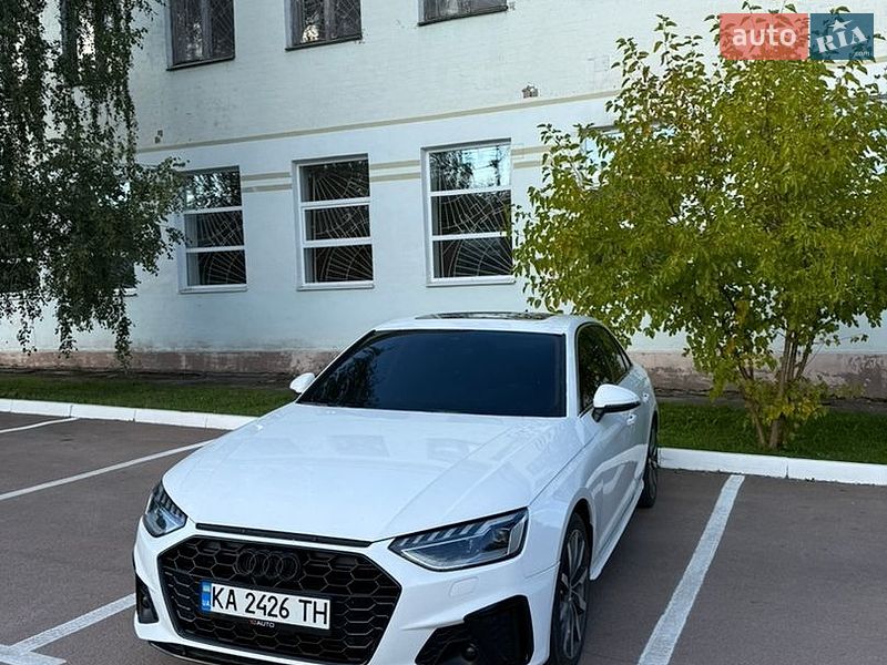 Седан Audi A4 2023 в Коростені