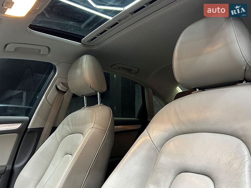 Седан Audi A4 2011 в Чернівцях