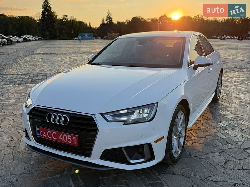 Седан Audi A4 2019 в Кременчуге