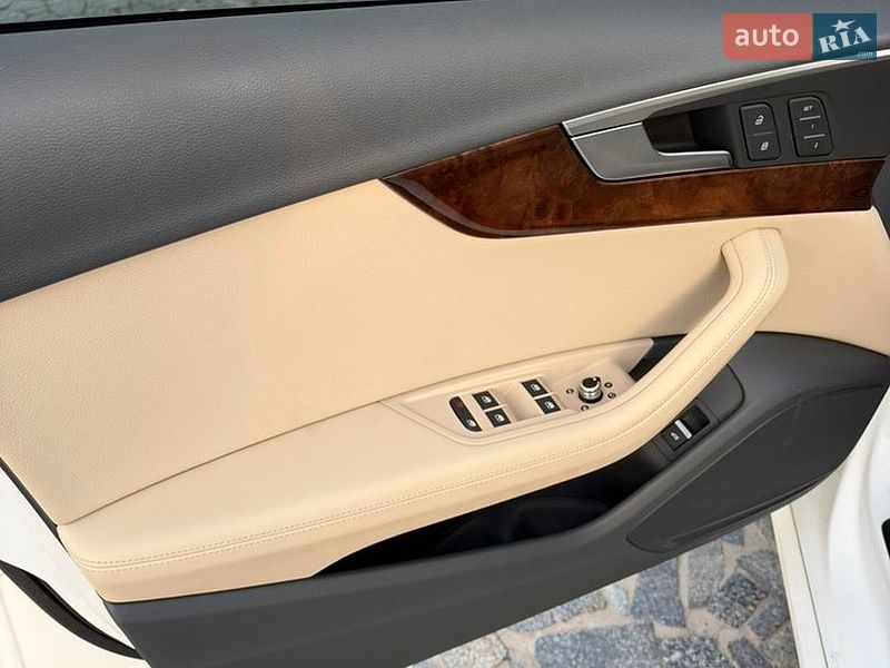 Седан Audi A4 2019 в Кременчуге