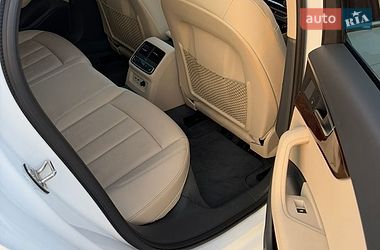 Седан Audi A4 2019 в Кременчуге