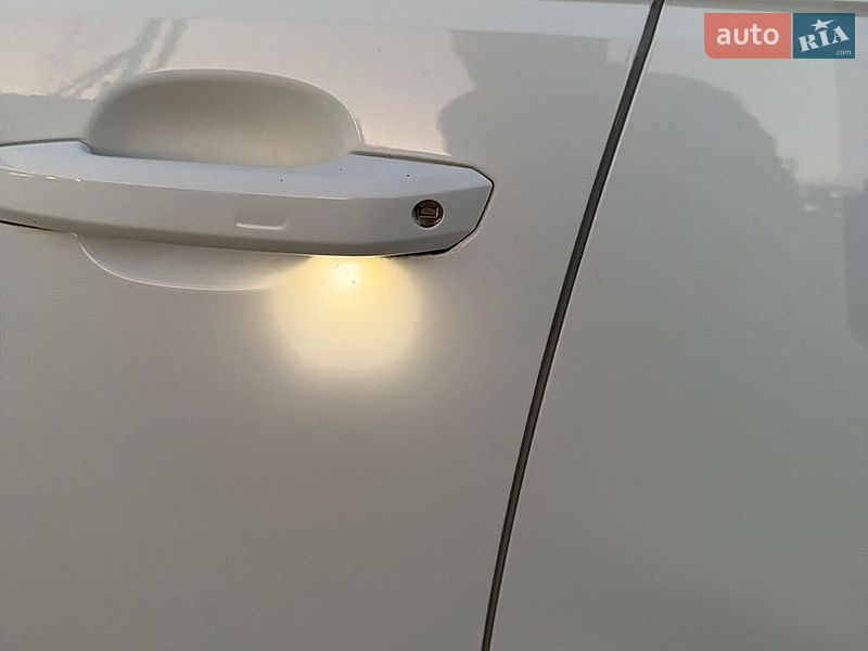 Седан Audi A4 2019 в Кременчуге