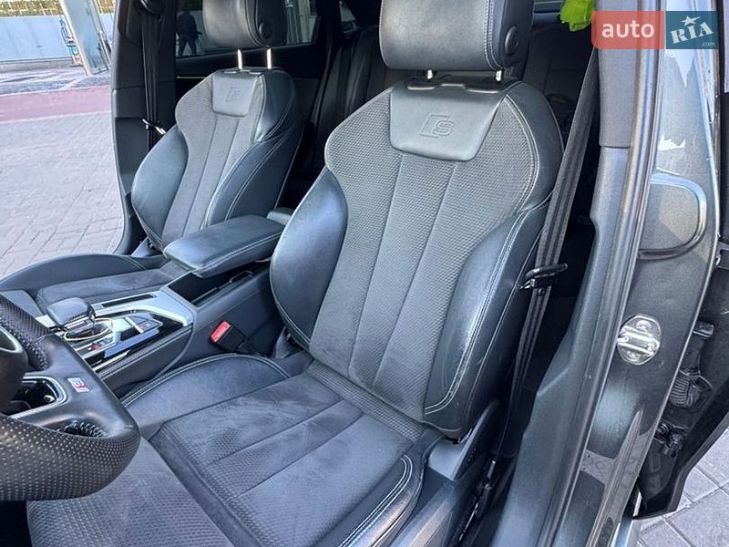 Седан Audi A4 2020 в Киеве