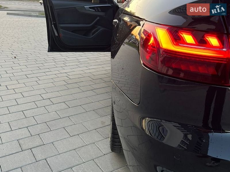 Седан Audi A4 2023 в Івано-Франківську