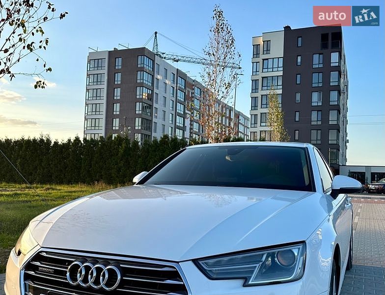 Седан Audi A4 2017 в Городке
