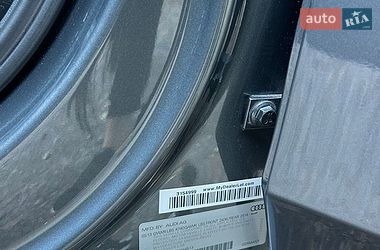 Седан Audi A4 2013 в Черкасах