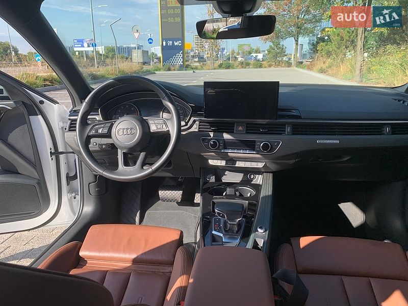 Седан Audi A4 2023 в Києві